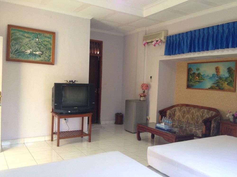 OYO 3134 Puri Tamu Hotel Jimbaran  Bagian luar foto